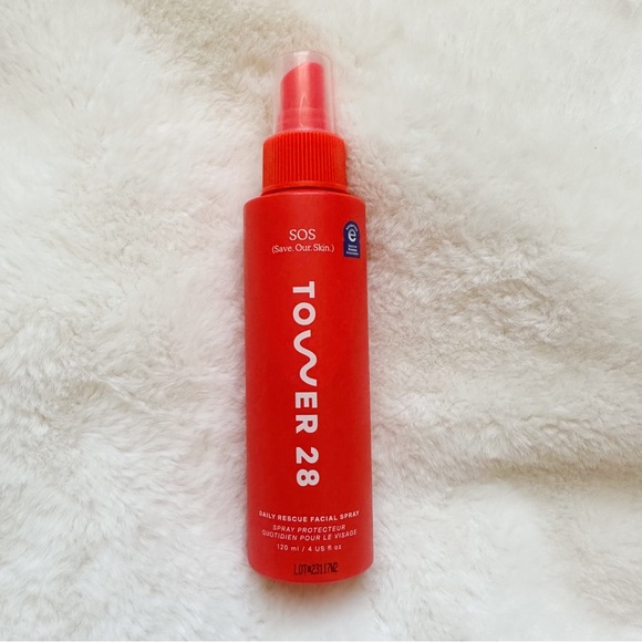 NEW Tower 28 Beauty SOS Daily Rescue Facial Spray Full Size 4 oz - Picture 2 of 5